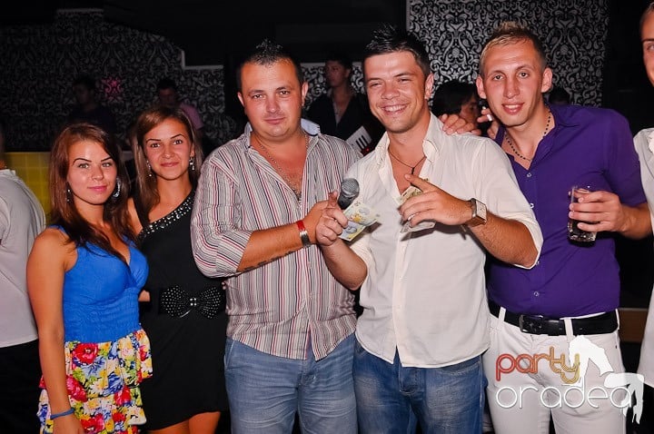 Chef de milioane în Club Life, 