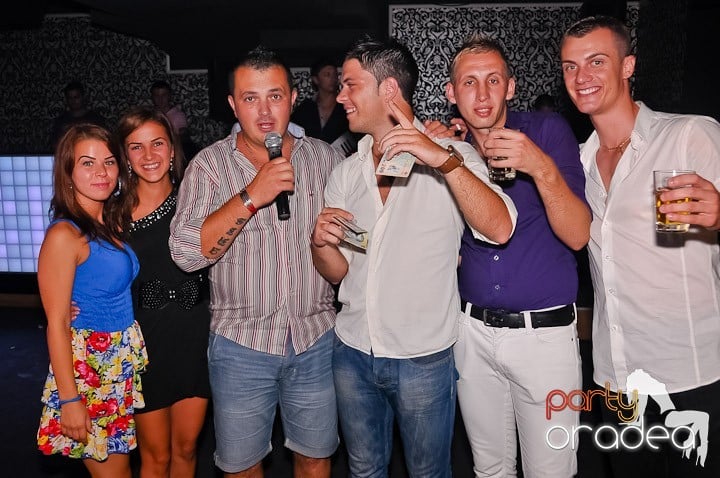 Chef de milioane în Club Life, 