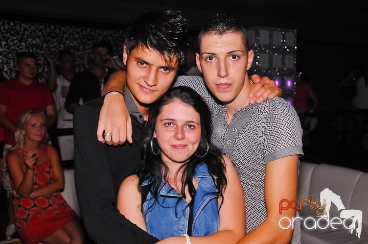 Chef de milioane în Club Life, 