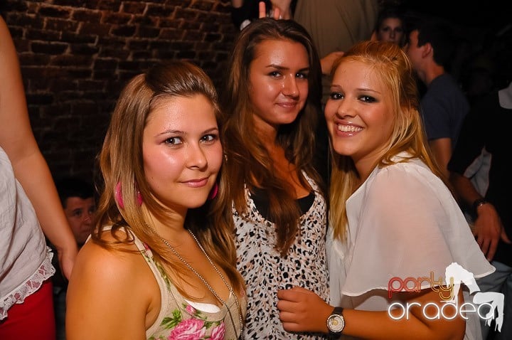 Chef de pomină în Club Escape, 