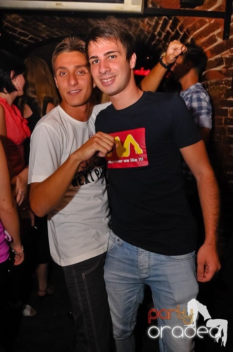 Chef de pomină în Club Escape, 