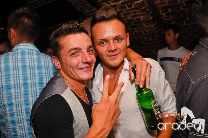 Chef de pomină în Club Escape, 