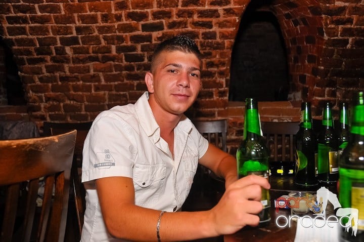 Chef în Club Escape, 