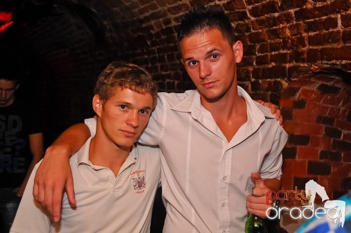 Chef în Club Escape, 