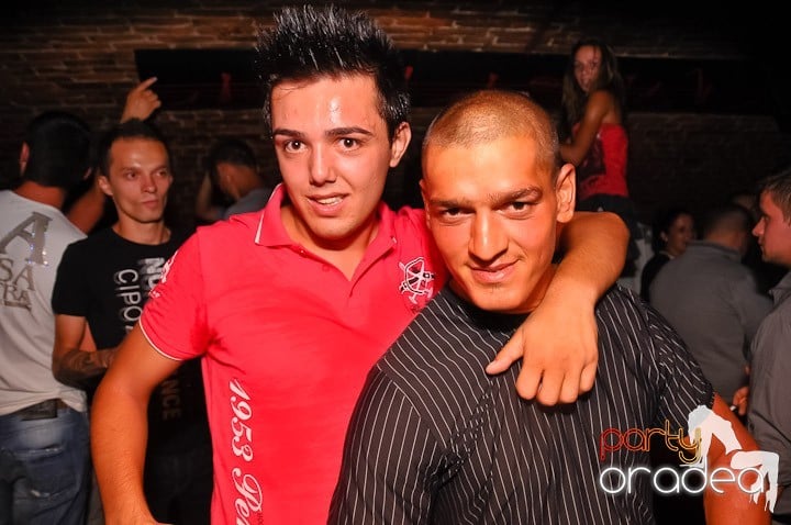 Chef în Club Escape, 