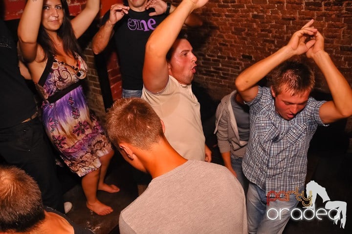 Chef în Club Escape, 