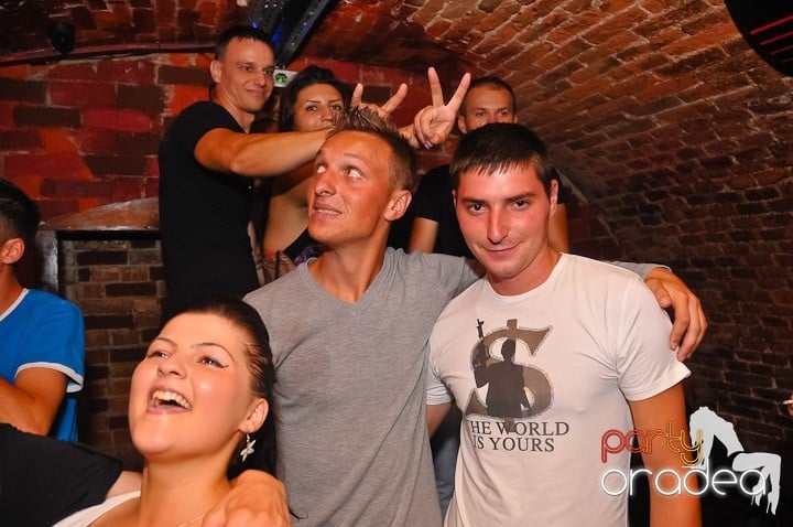 Chef în Club Escape, 