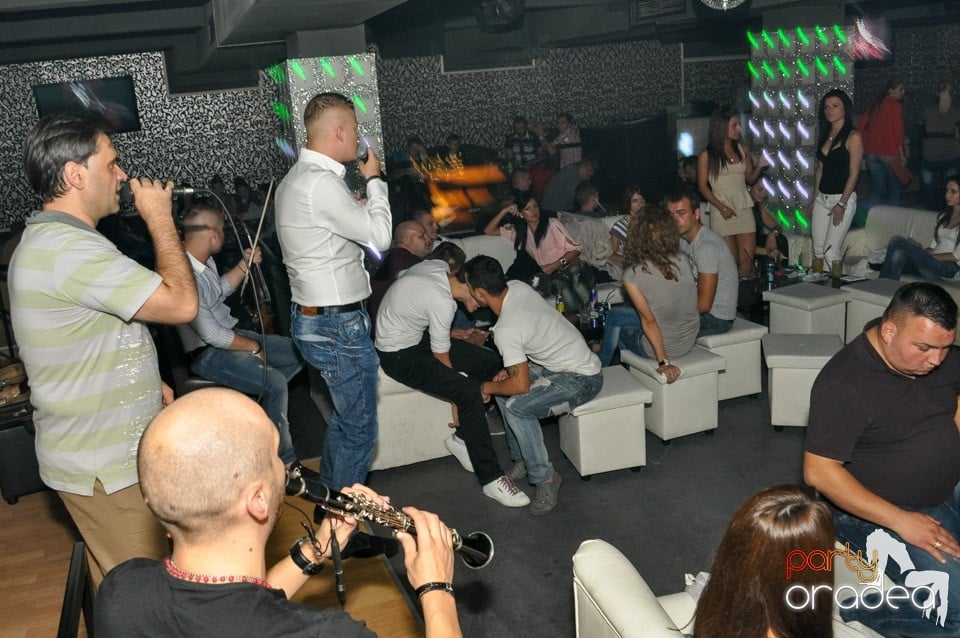 Chef la maxim în Club Life, 