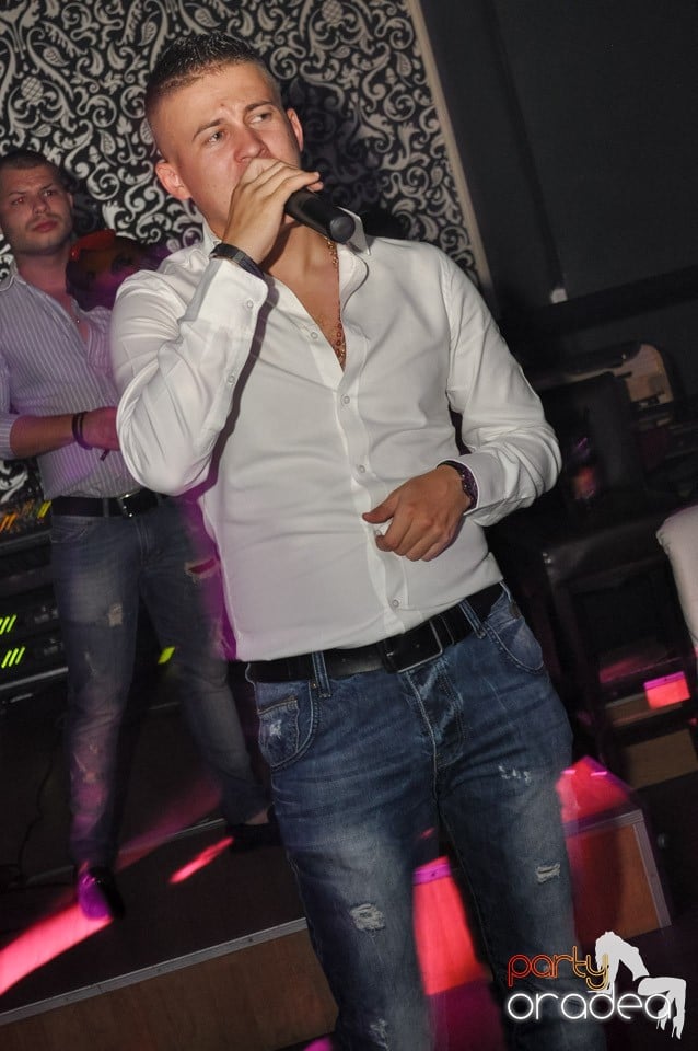 Chef la maxim în Club Life, 