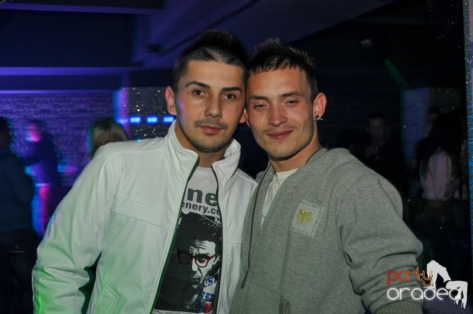 Chef la maxim în Club Life, 