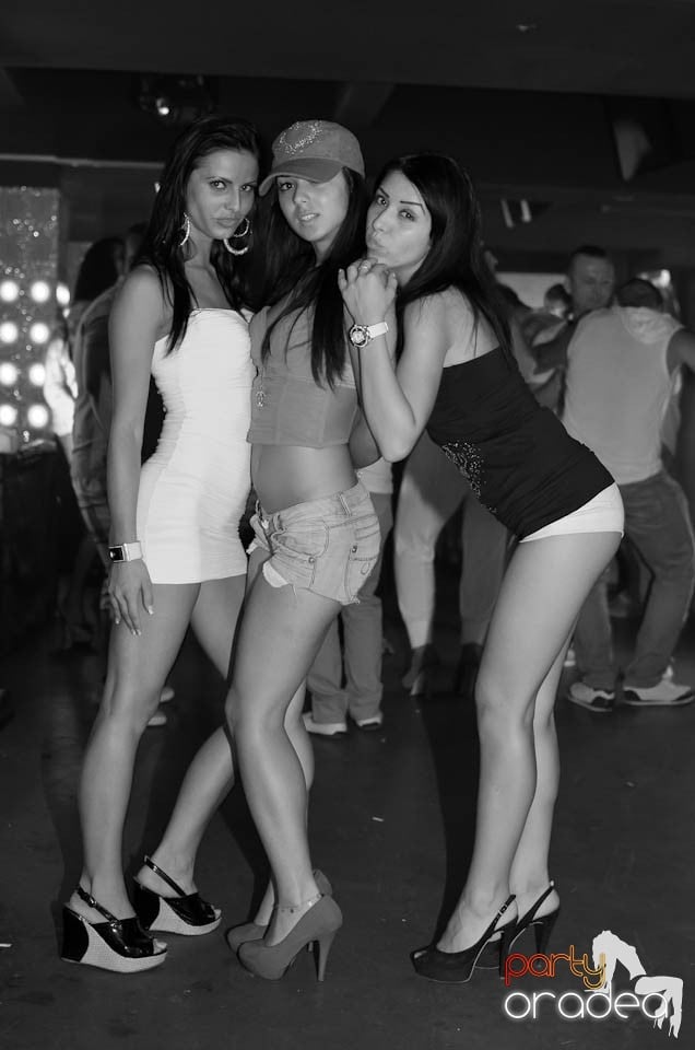 Chef şi veselie în Club Life, 