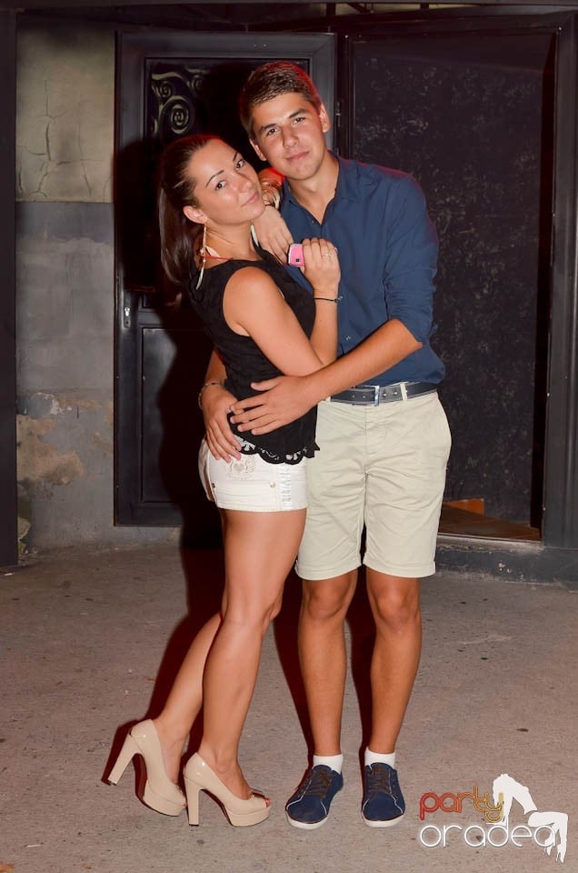 Chef şi veselie în Club Life, 