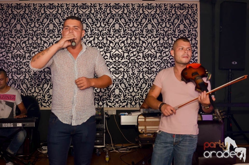 Chef şi veselie în Club Life, 