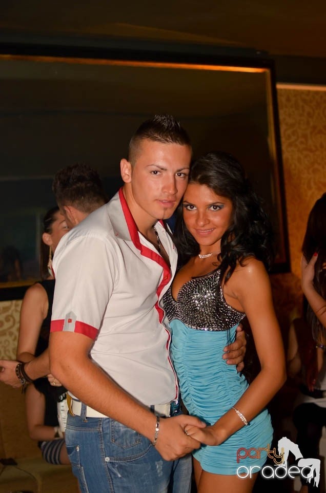 Chef şi veselie în Club Life, 