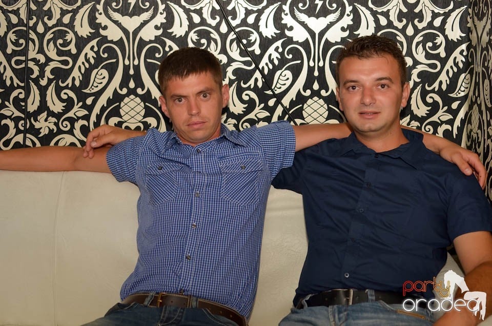 Chef şi veselie în Club Life, 