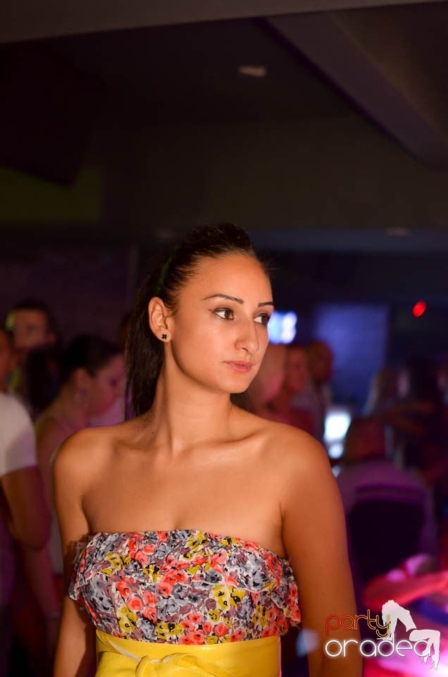 Chef şi veselie în Club Life, 