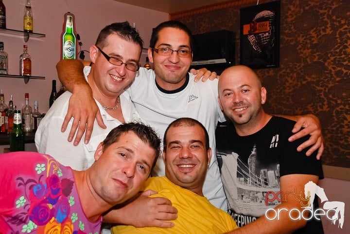 Chef şi veselie în Club Rio, 