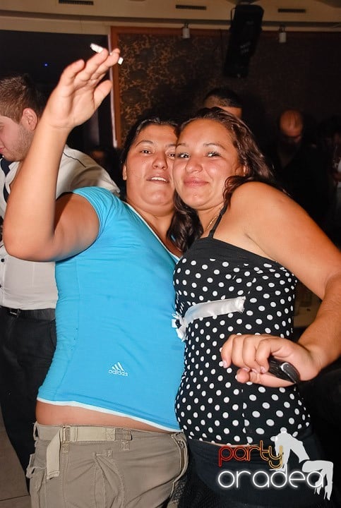 Chef şi veselie în Club Rio, 