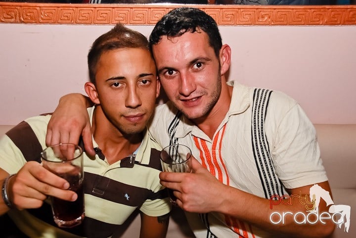 Chef şi veselie în Club Rio, 