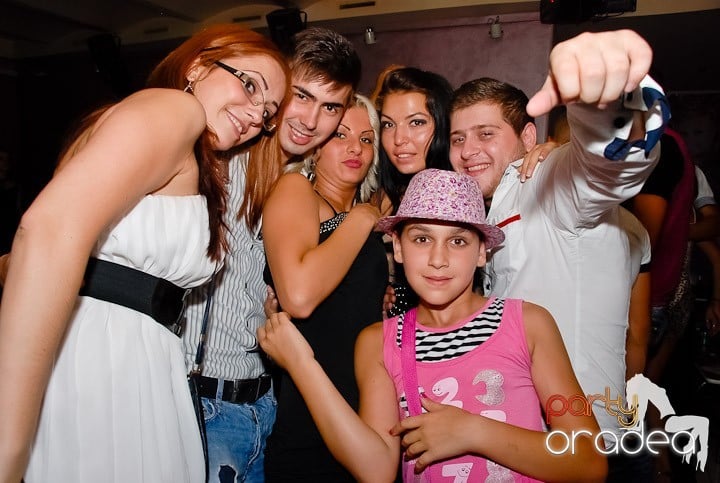 Chef şi veselie în Club Rio, 