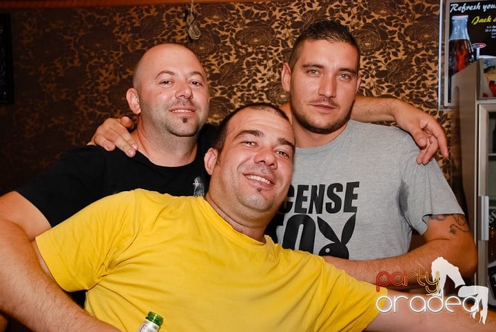 Chef şi veselie în Club Rio, 