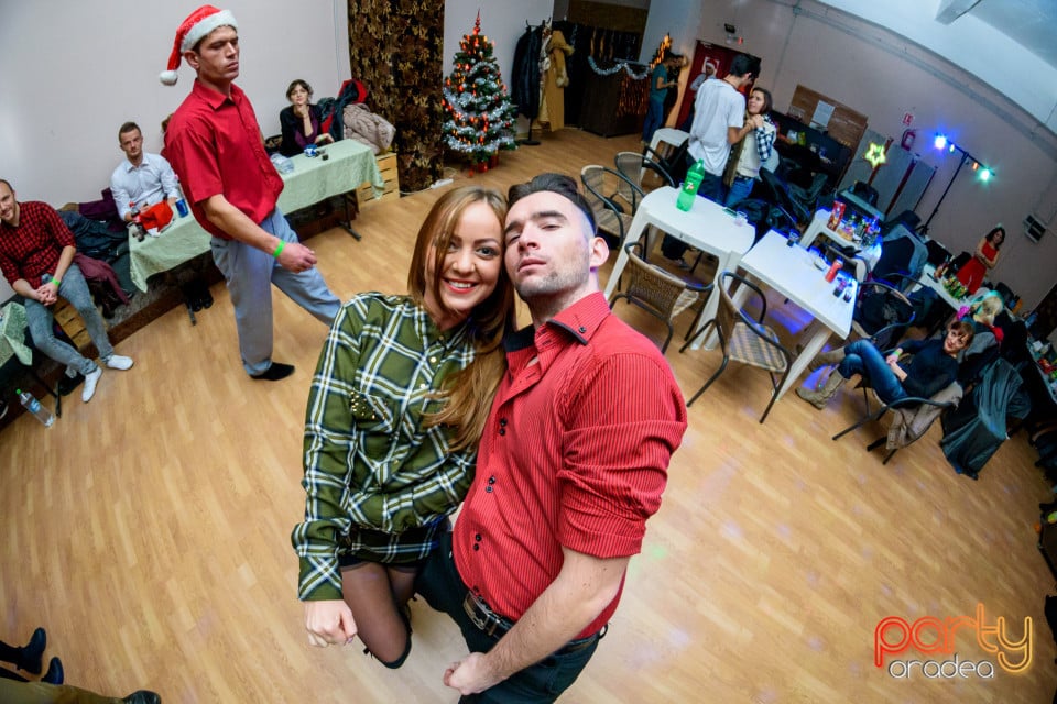 Christmas Dance Party, Feeling Dance