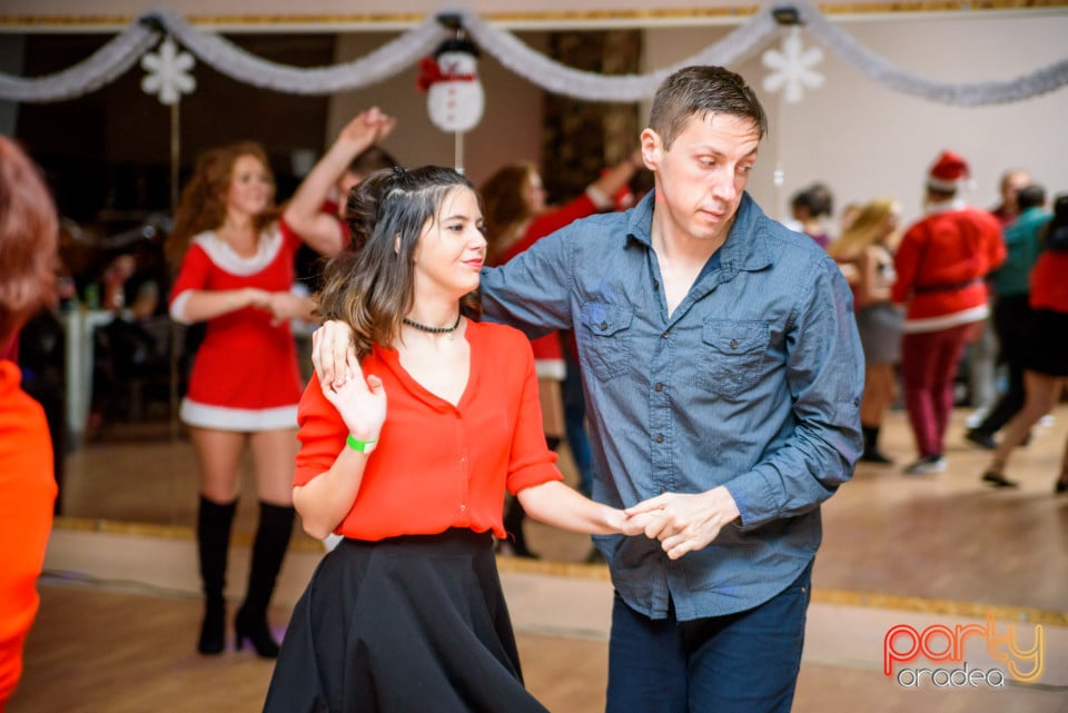 Christmas Dance Party, Feeling Dance