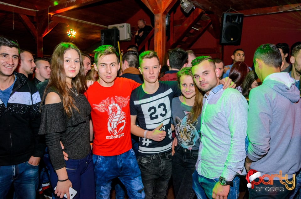 Christmas Party 2 in Disco Fahaz, 