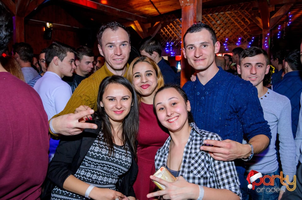 Christmas Party 2 in Disco Fahaz, 