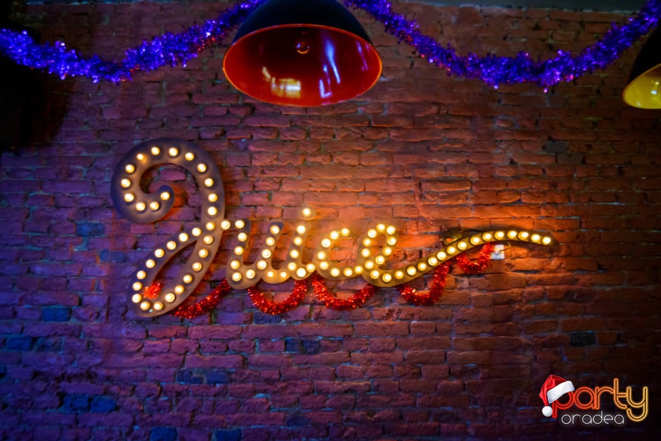 Christmas Weekend in Juice, Juice
