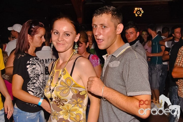 Club & House Night în Disco Faház, 