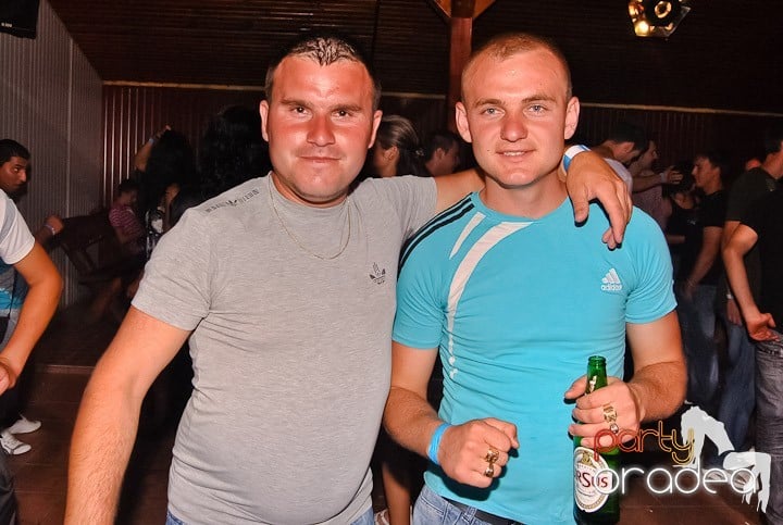 Club & House Night în Disco Faház, 