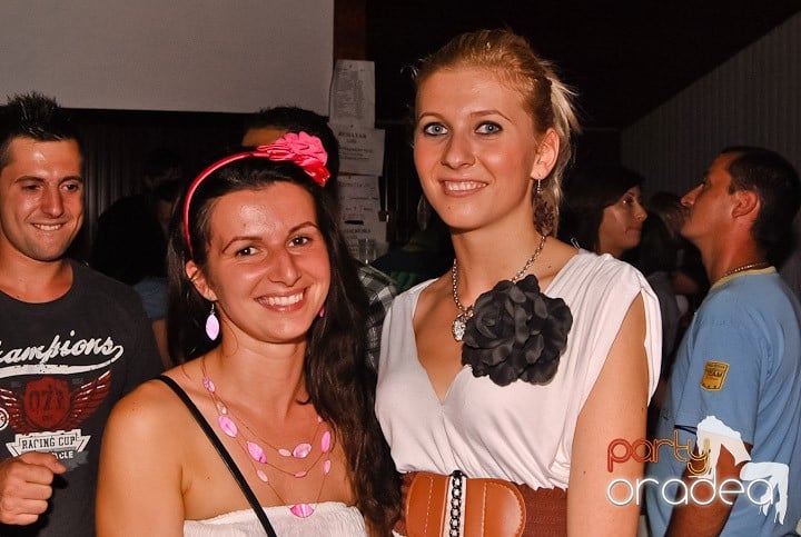 Club & House Night în Disco Faház, 