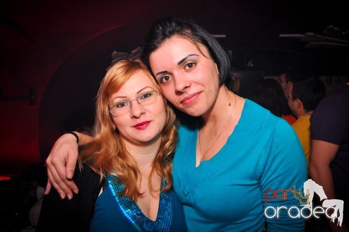 Club Atti's pe ringul de dans, 