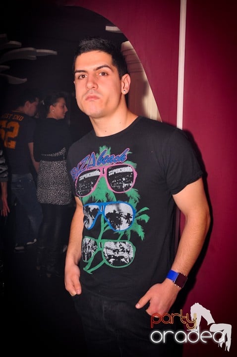 Club Atti's pe ringul de dans, 