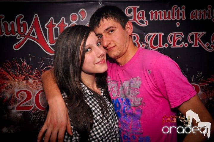 Club Atti's pe ringul de dans, 