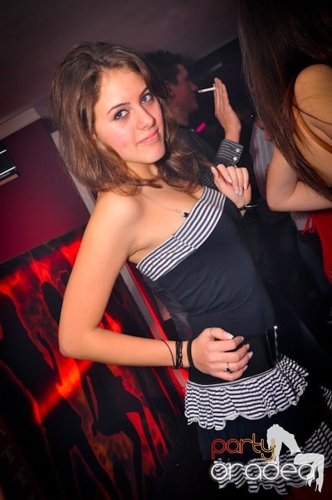 Club Atti's pe ringul de dans, 