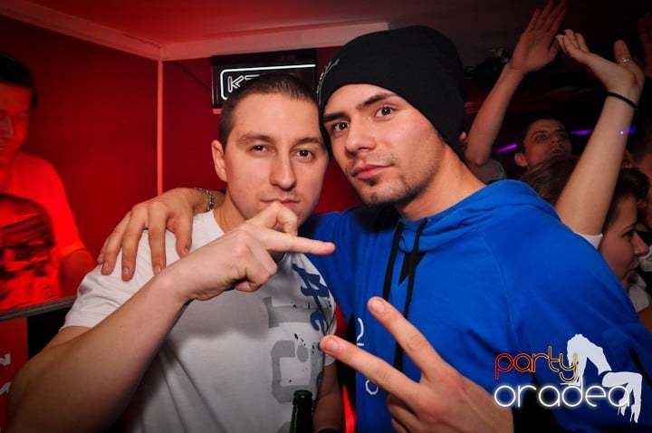 Club Atti's pe ringul de dans, 