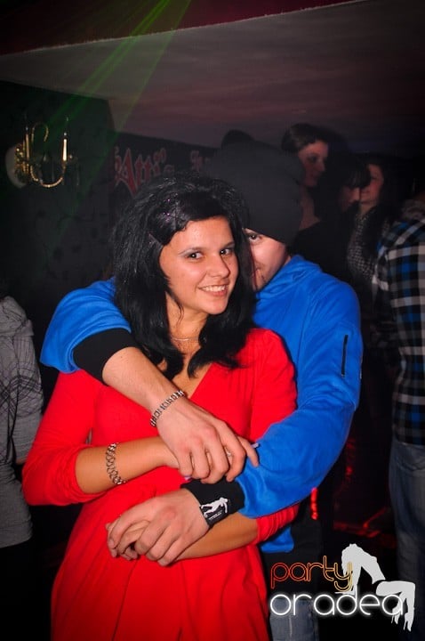 Club Atti's pe ringul de dans, 