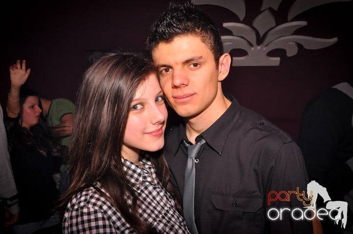 Club Atti's pe ringul de dans, 