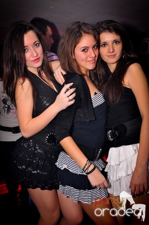 Club Atti's pe ringul de dans, 