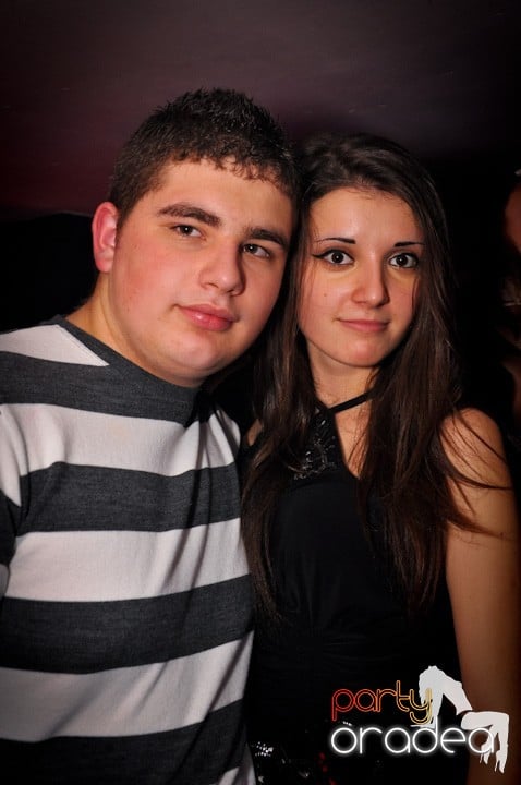 Club Atti's pe ringul de dans, 