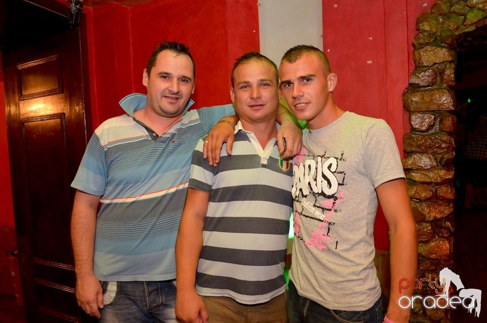 Club Downtown - Sâmbătă noaptea, 