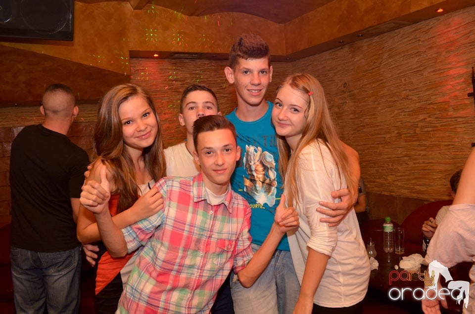 Club Downtown - Sâmbătă noaptea, 