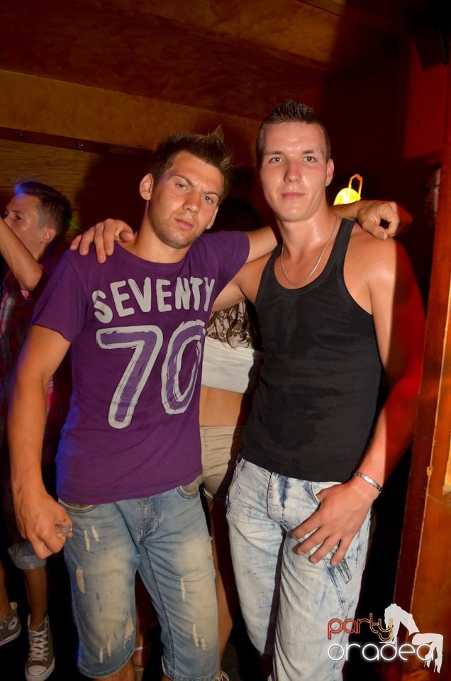 Club Downtown - Sâmbătă noaptea, 