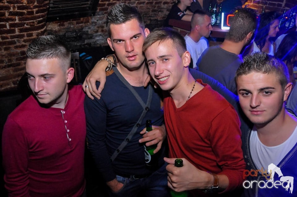 Club Escape: Caveman in the mix!, 