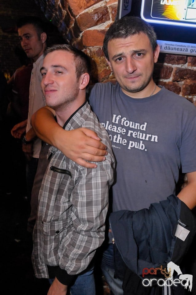 Club Escape: Caveman in the mix!, 