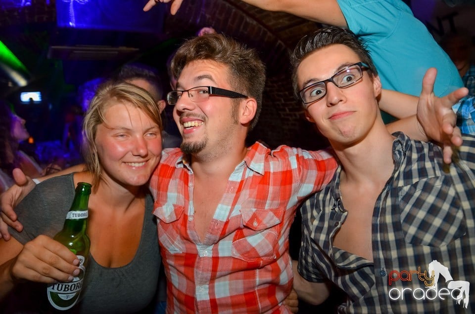 Club Escape: NMD Student's Party, 