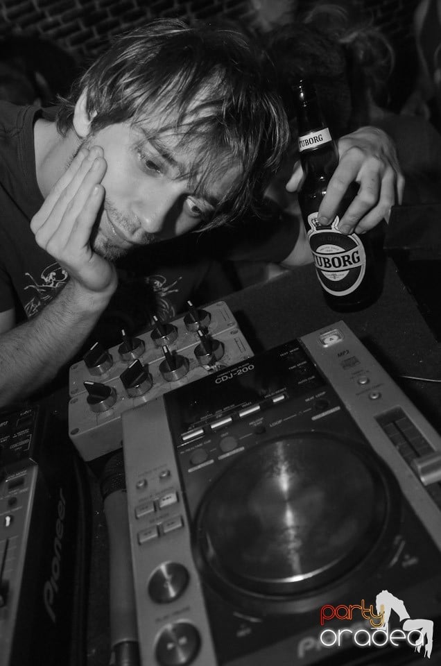 Club Escape: NMD Student's Party, 