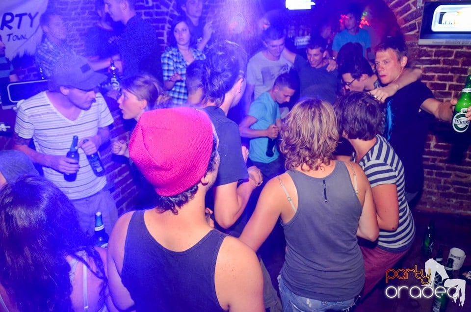 Club Escape: NMD Student's Party, 